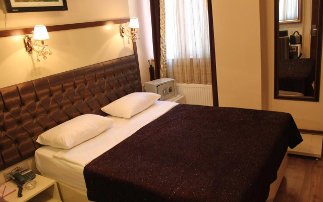 Gloria Tibi Hotel