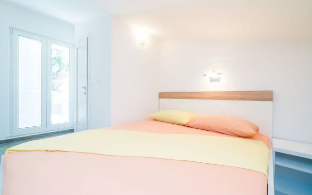 Apartments & Rooms Barisic