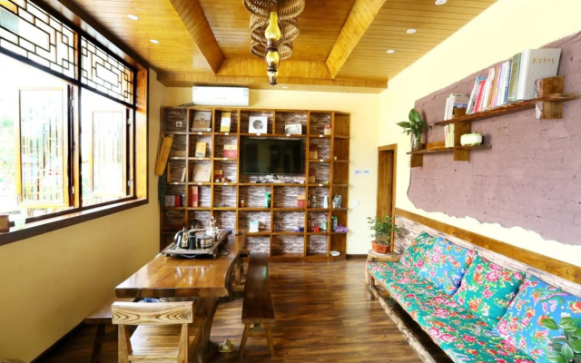 Zhangjiajie Yuanlaiju Inn