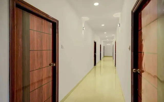 Fabhotel Yagna Grand