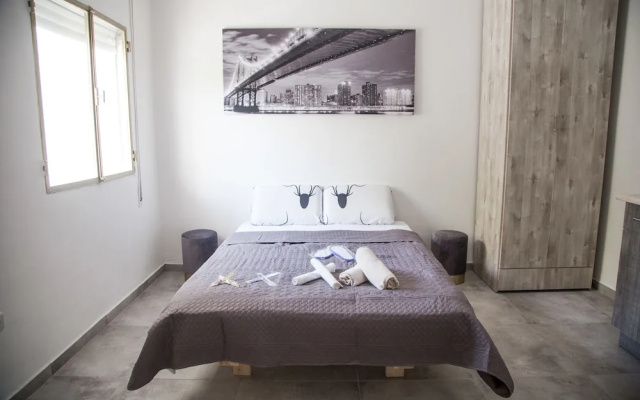 Rooms at R&A apartment