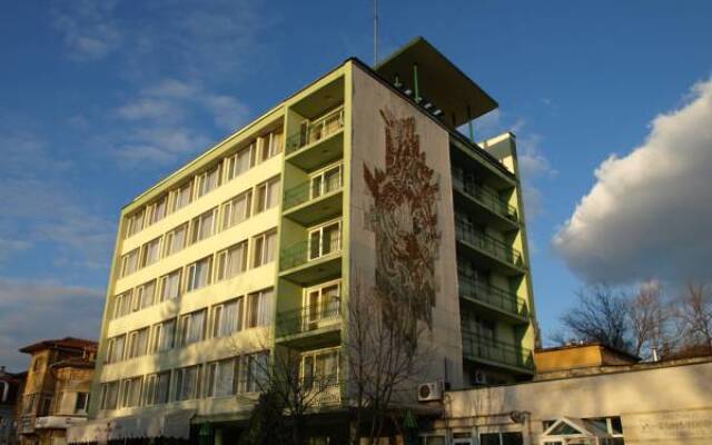 Отель Bononia Hotel Болгария, Видин - отзывы, цены и фото номеров - забронировать отель Bononia Hotel онлайн вид на фасад