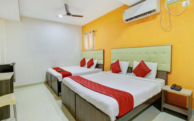 Hotel Akash Park