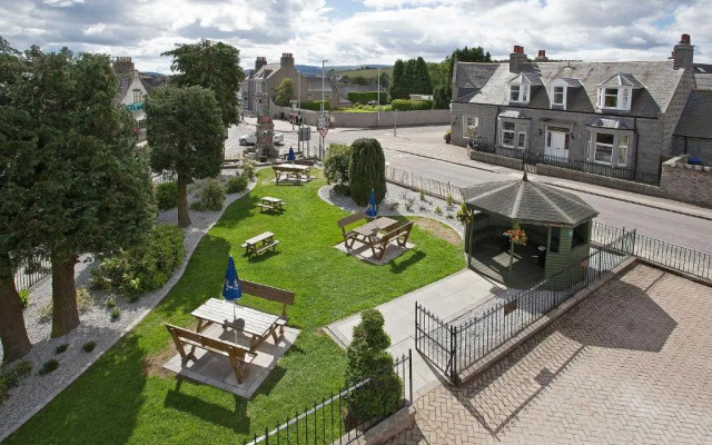 Haughton Arms Hotel