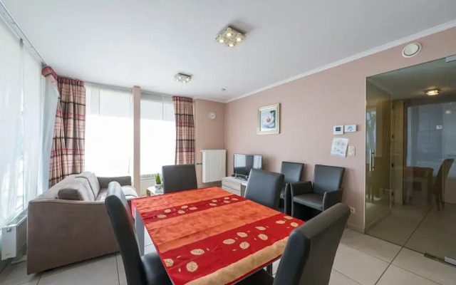 Apartment Within Walking Distance of the Beach