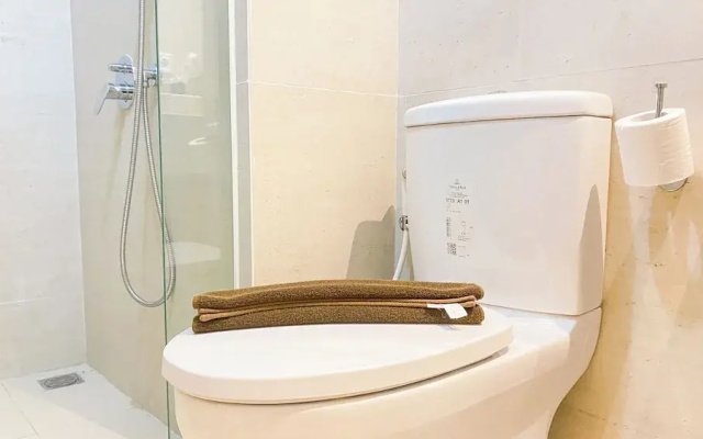 Best Location and Strategic Studio at Gold Coast Apartment PIK