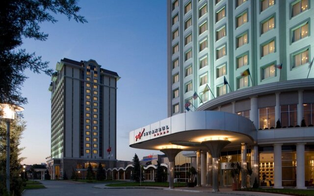 WOW Istanbul Hotel Турция, Стамбул - 4 отзыва об отеле, цены и фото номеров - забронировать отель WOW Istanbul Hotel онлайн вид на фасад