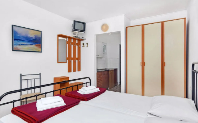 Apartment Cico Hvar/Pokrivenik 29083