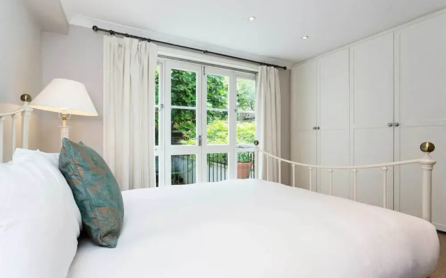 Relaxing Escape by the Kings Road