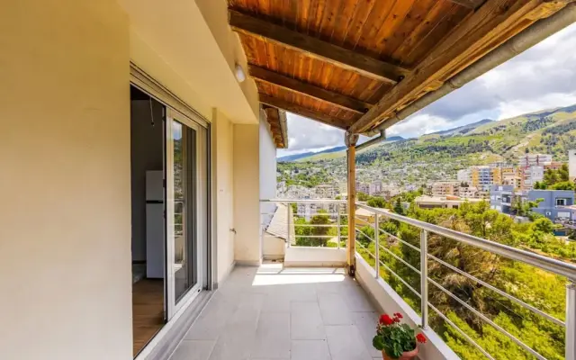 Hillside Apartment Gjirokast r 2BR With Balcony