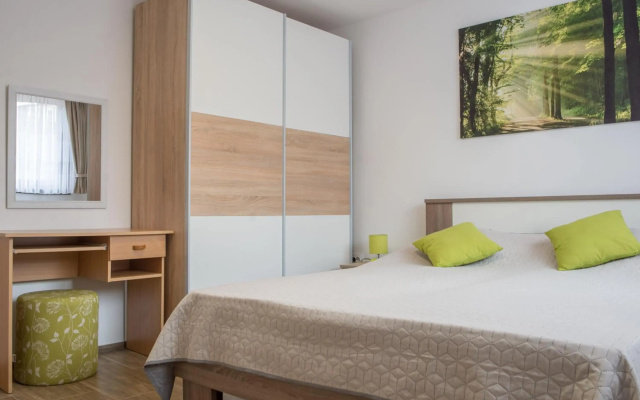 Apartment Vir