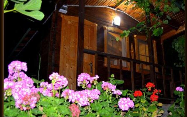 Отель Montenegro Motel вид на фасад