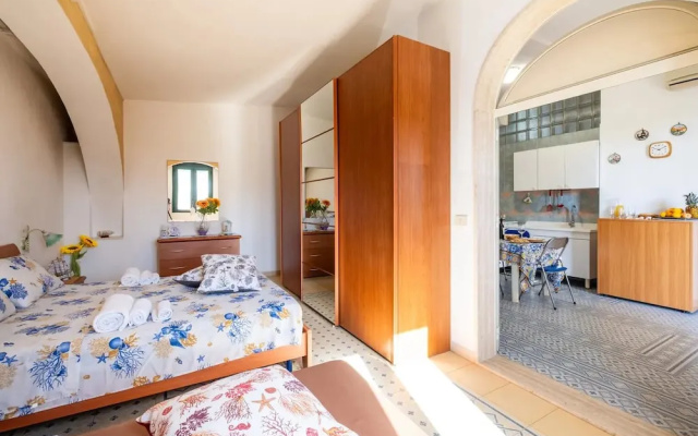 Apartment Tritone in Luxury Villa With Shared Pool