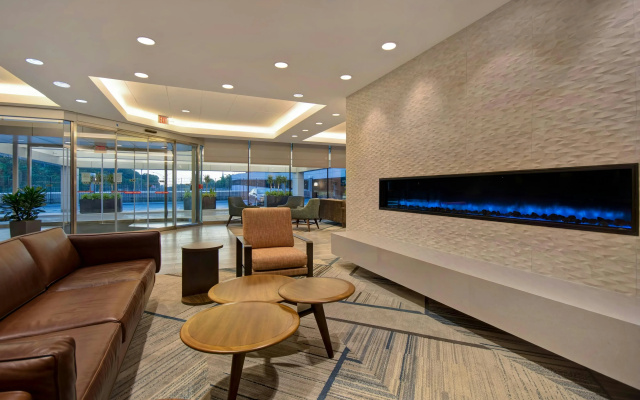Four Points by Sheraton Boston Newton