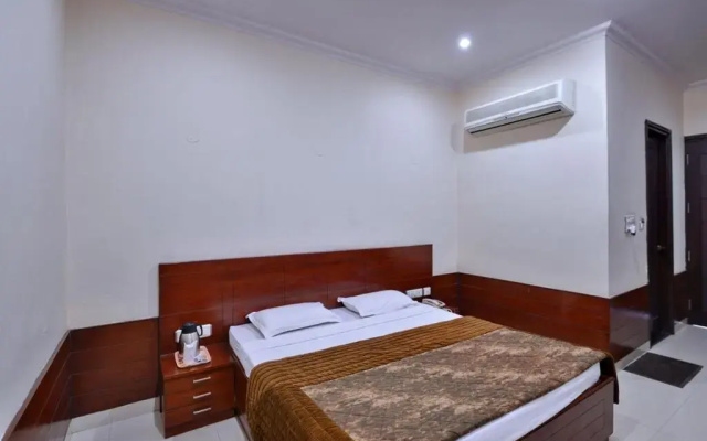 Jyoti Hotel & Restaurant