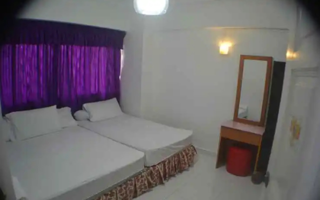 City Room w/ 2 Beds @ Town 8