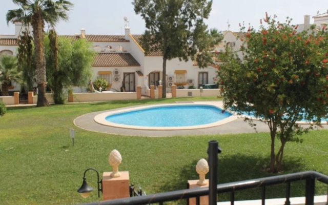 Los Dolses Townhouse Overlooking Com Pool Ld288