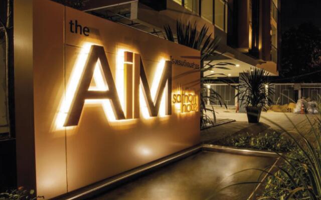 The Aim Sathorn Hotel Бангкок вид на фасад