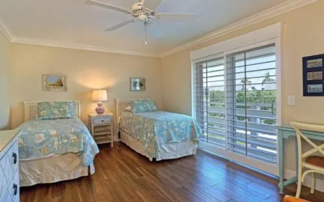 Surfside 12 C4 by RedAwning