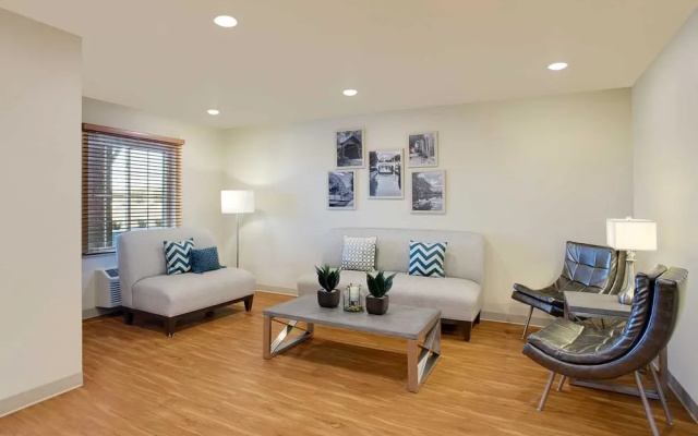 Woodspring Suites Frederick