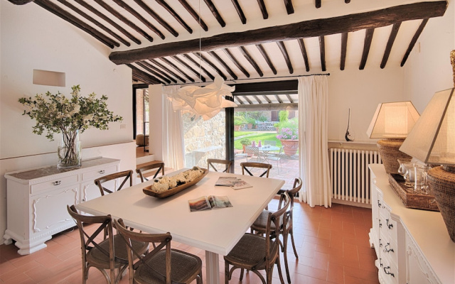 Villa in Chianti for 6 Persons