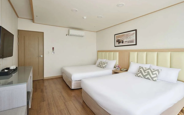 Shin Shin Hotel Jeju City