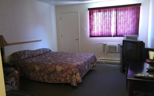 Nelson Motor Hotel