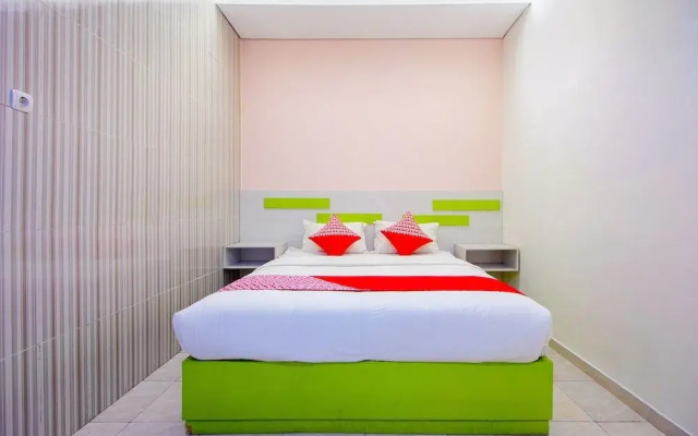 OYO 2105 Hotel Sanca Inn