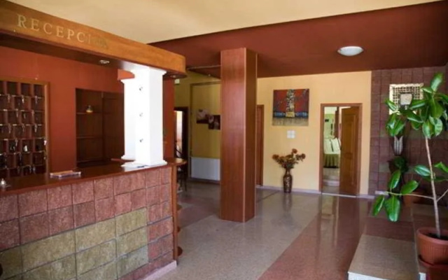 Hotel Uni Palas II