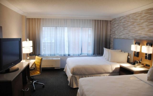 Radisson Hotel Baltimore Downtown - Inner Harbor