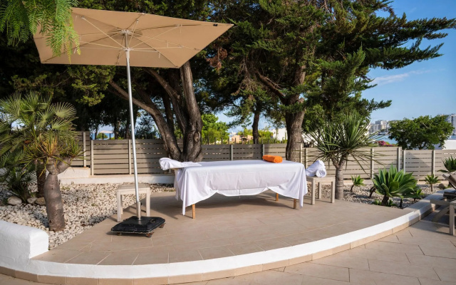 Отель THB Ocean Beach - Adults Only
