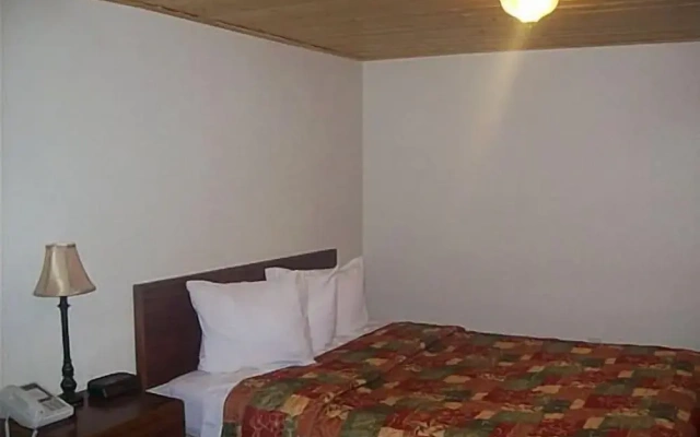 Sagebrush Inn