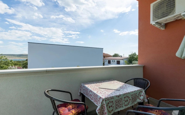 Seaview Apt Near Paklenica 4 Close To Sea