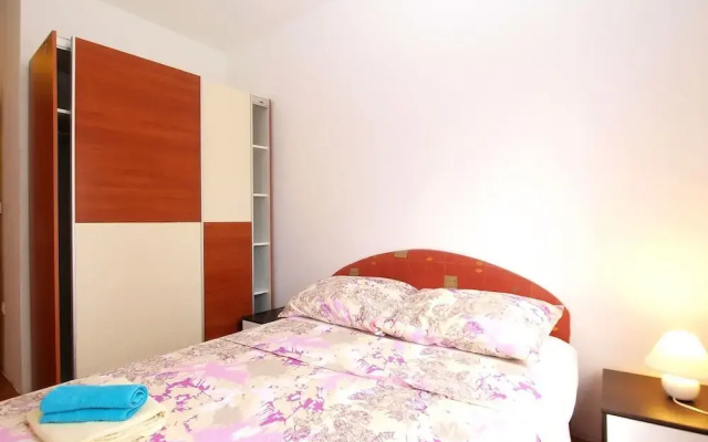 Apartment 1475