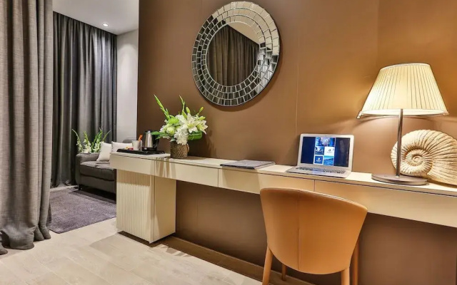 Avanti Hotel & Spa