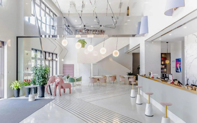 Sussie Place Apartment Hotel (Shanghai Pengpu Xincun Metro Station)