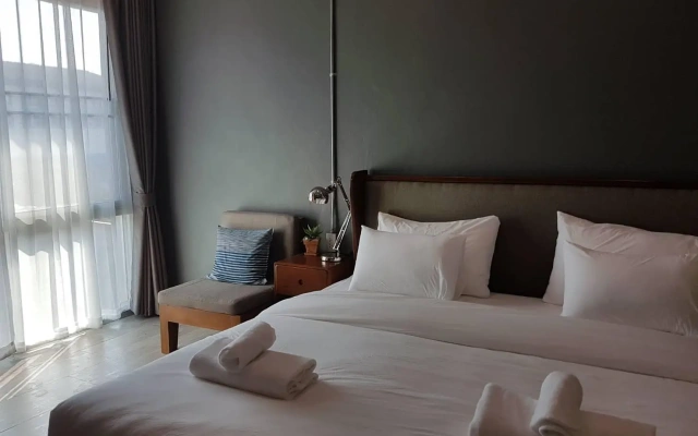 Mon-Dee Mini Hotel