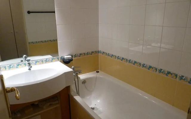 Appartement Les Menuires, 2 pièces, 6 personnes - FR-1-178-182