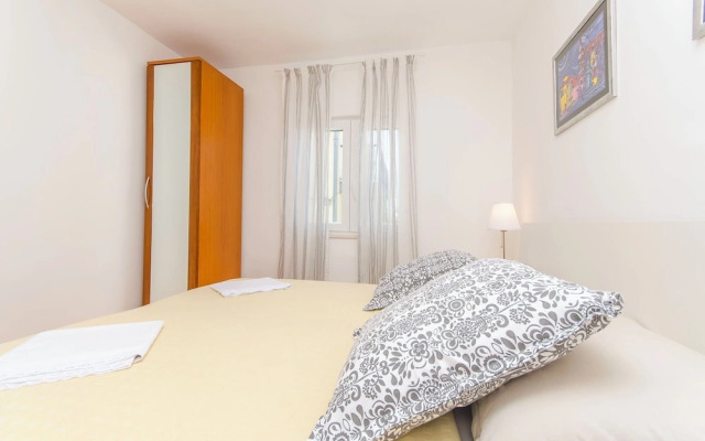 Apartment Oblutak