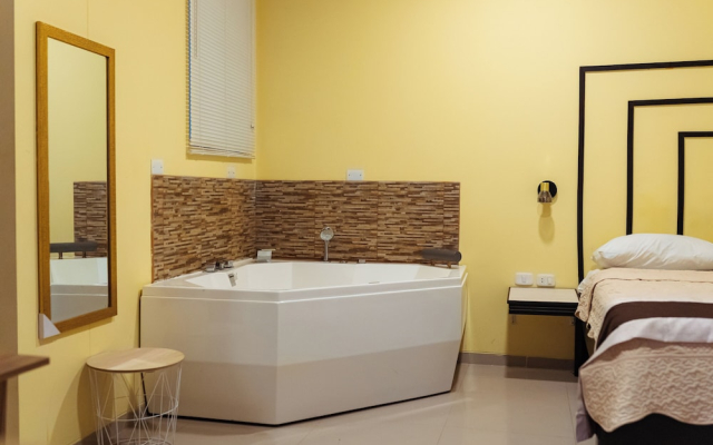 Mak Suites Apart Hotel