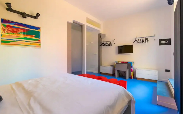 Amana in Naples With 1 Bedrooms and 1 Bathrooms