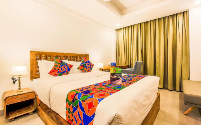 FabHotel Casa Kiara With Pool Side Bar, Calangute