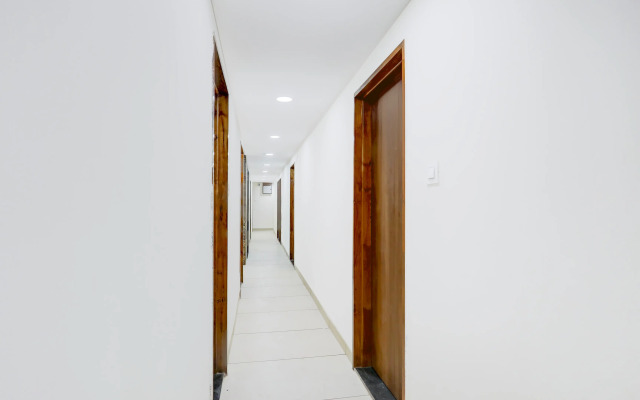 Super Townhouse DAVV University Indore Formerly Indrapuri