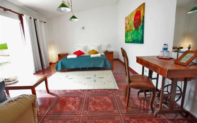 Flow House - Guesthouse & Surf / Kite Surf School