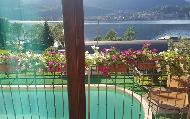 Luci dal Lago