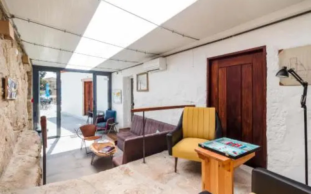 Bridge It - Suites & Views