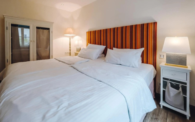 Hotel VIII