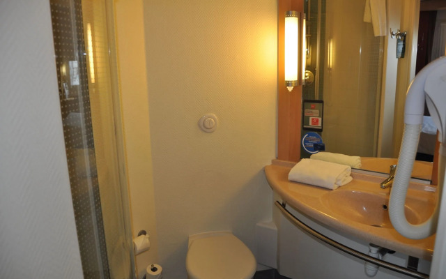 ibis Martigues