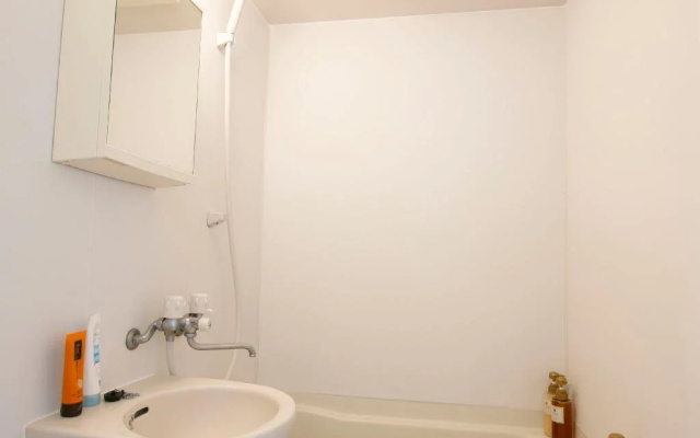 Uzushio Guest House