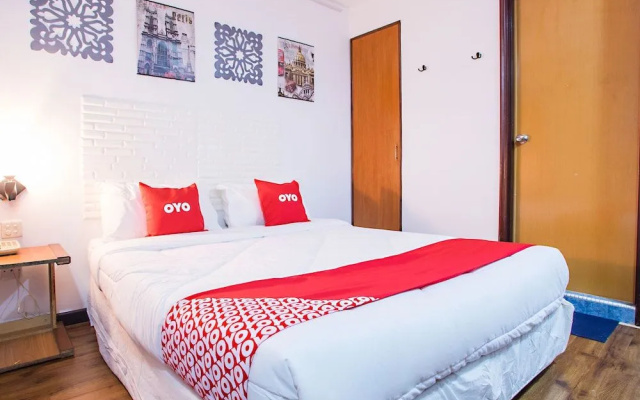 OYO 43963 T-Signature Hotel